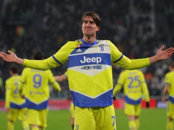 斯皮纳佐拉：我们没能踢好，感觉本菲卡更强、更具侵略性（斯皮纳佐拉直言发挥不佳：本菲卡实力与侵略性占上风）